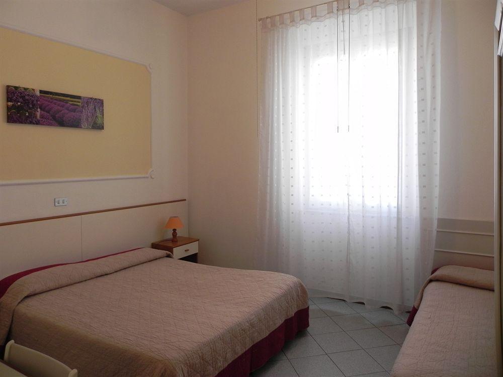 Hotel Ondina Viareggio Exterior photo