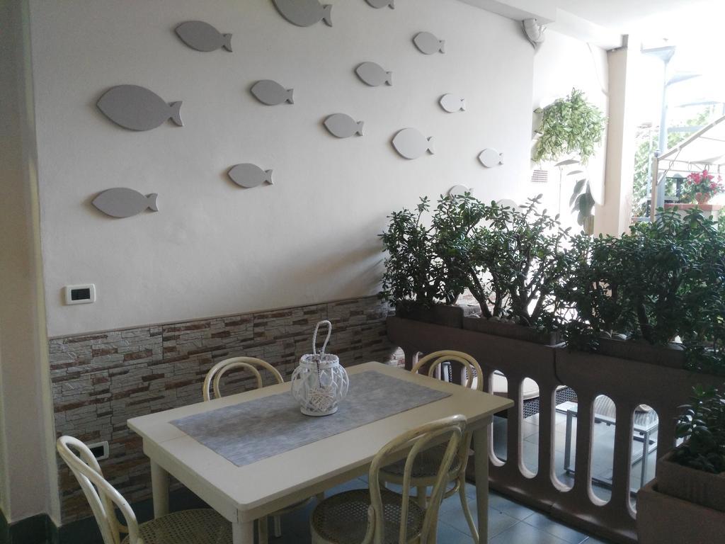 Hotel Ondina Viareggio Exterior photo