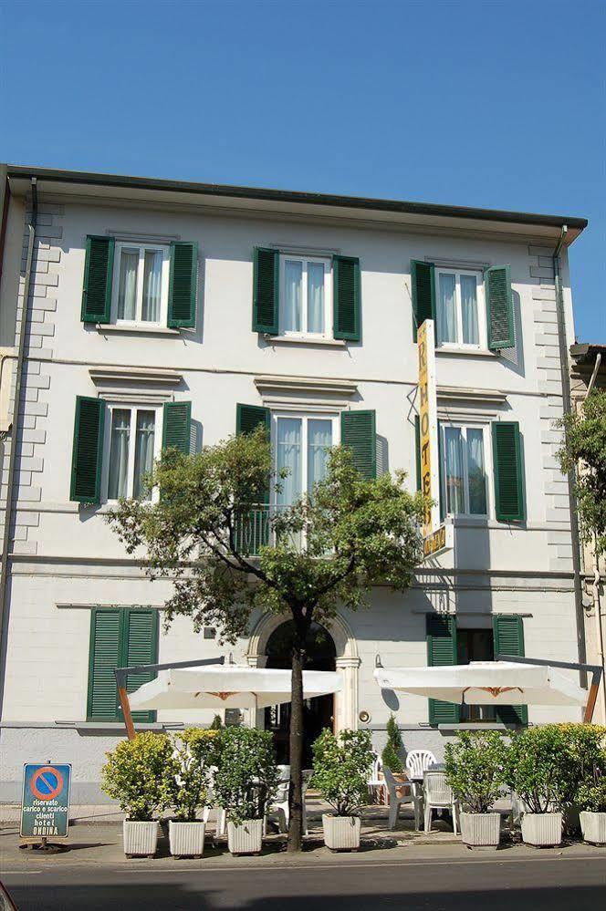 Hotel Ondina Viareggio Exterior photo