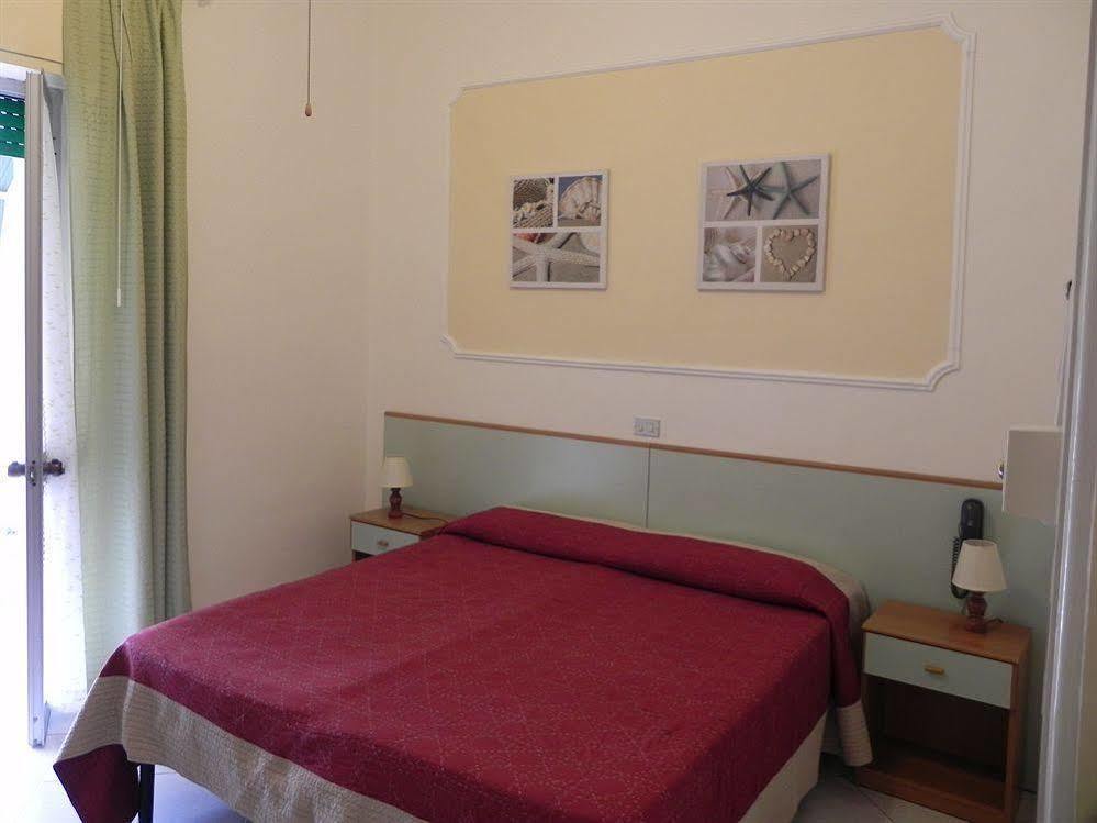 Hotel Ondina Viareggio Exterior photo